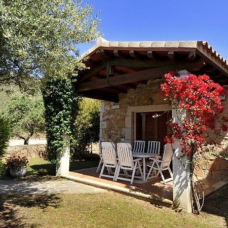 Residence Lu Fraili San Teodoro  Exterior foto