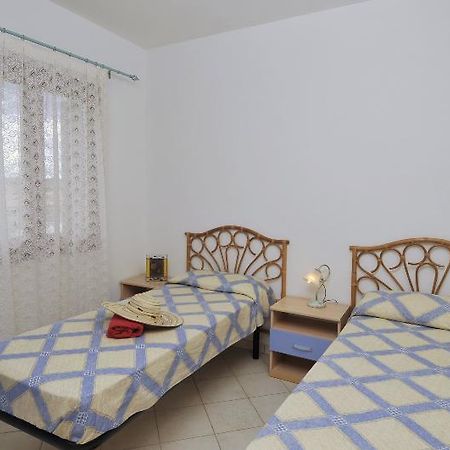 Residence Lu Fraili San Teodoro  Exterior foto